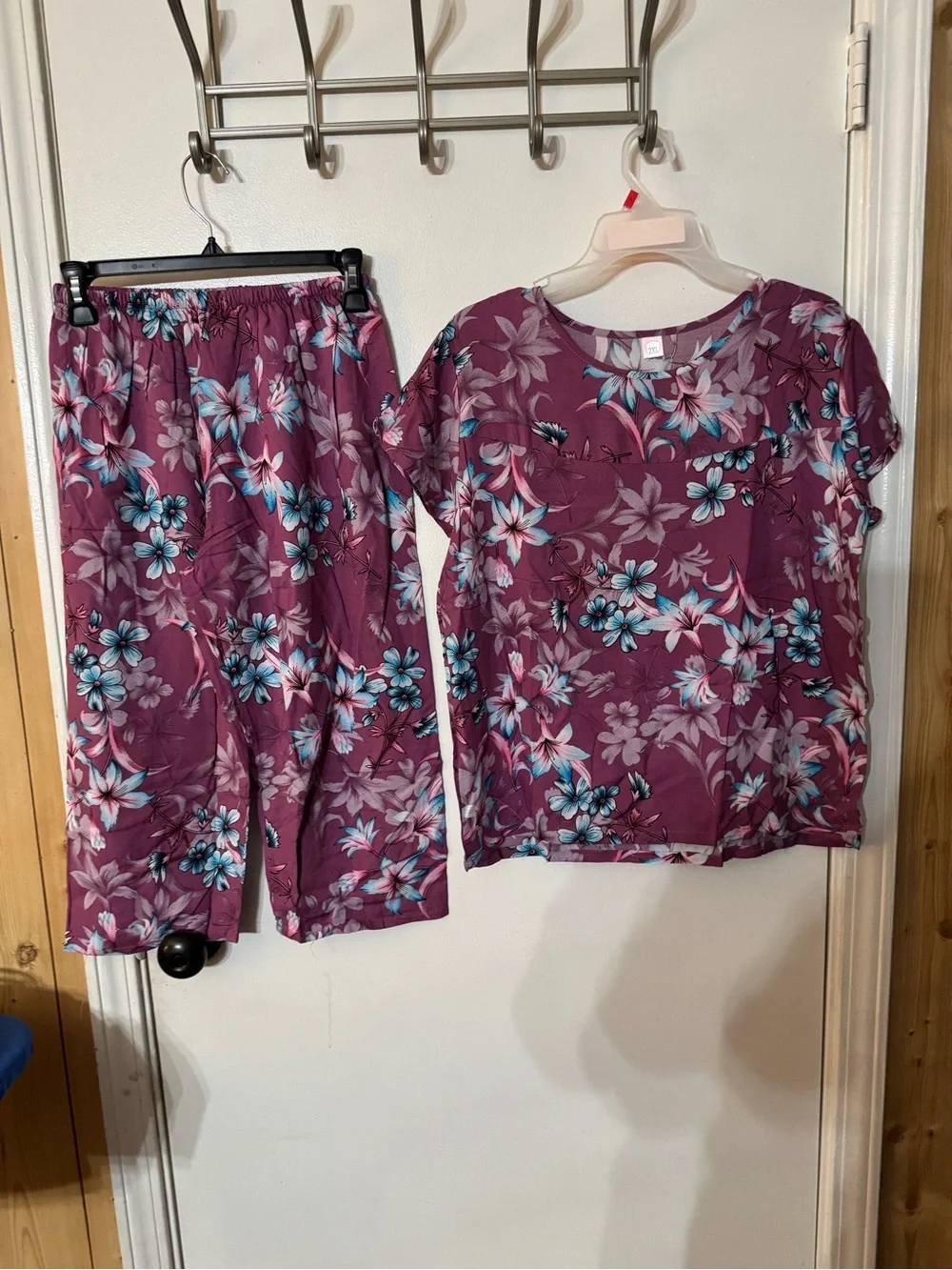 Floral Short-Sleeve Pajama Set in Plum